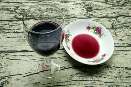 黑桑葚泡酒有什么功效與作用呢