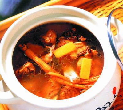 花生眉豆雞腳湯的營(yíng)養(yǎng)作用和做法