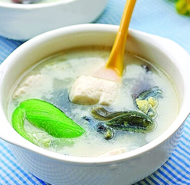 一碗清新素雅的湯品,正是你的最佳選擇
