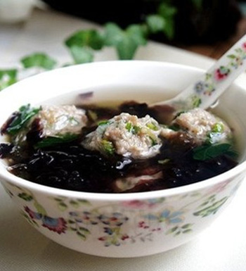 健康營養(yǎng)的紫菜湯 關(guān)于紫菜湯的食療方